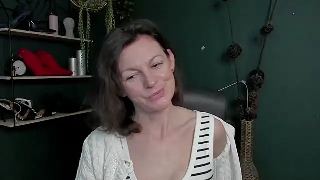 VivianWILD online show from 03-11-25, 07:03