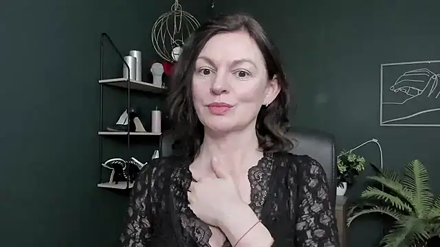 VivianWILD online show from 03-17-26, 07:11