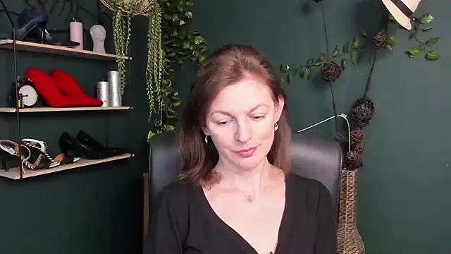 VivianWILD online show from 03-10-25, 10:18