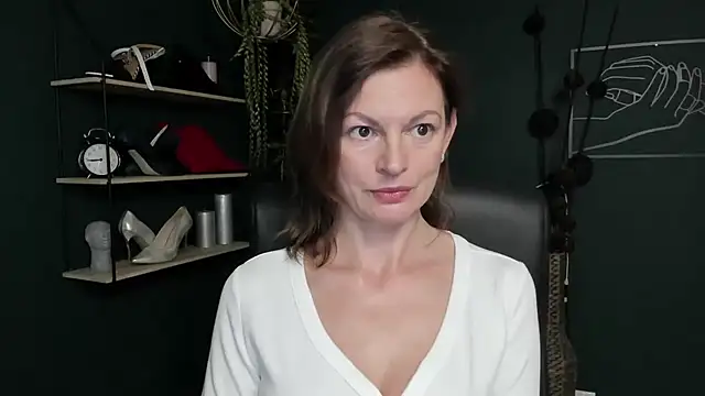 VivianWILD online show from 09-22-25, 08:42