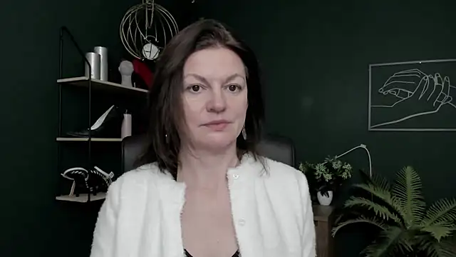 VivianWILD online show from 02-16-26, 07:51