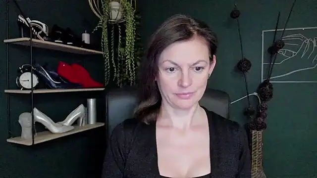 VivianWILD online show from 03-18-25, 10:17