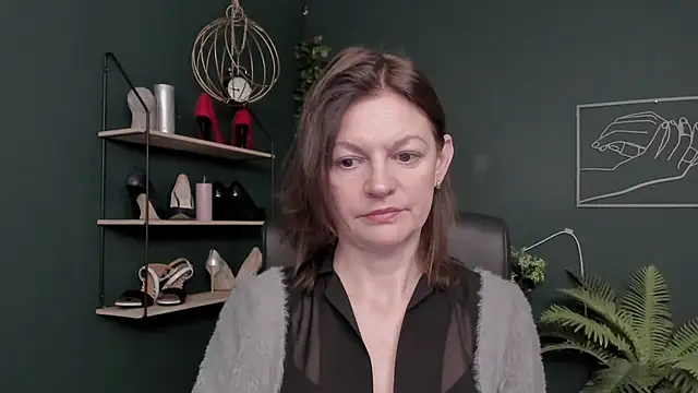 VivianWILD online show from 11-28-25, 07:41