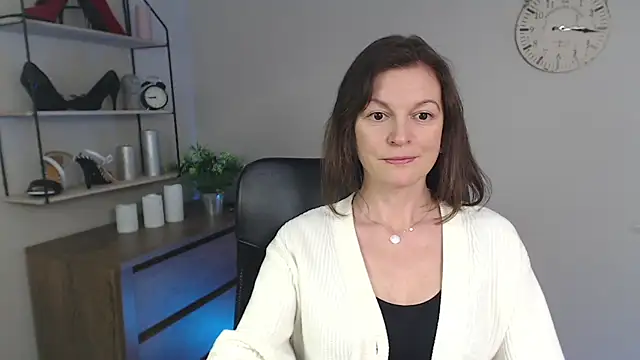 VivianWILD online show from 03-05-25, 10:44