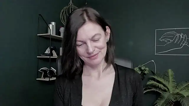 VivianWILD online show from 03-10-26, 07:01