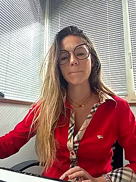 lucie mehott online show from 06-04-26, 07:57
