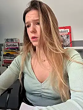 lucie mehott online show from 10-23-25, 08:02