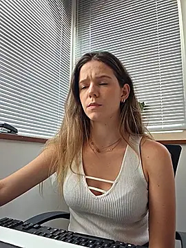 lucie mehott online show from 06-08-26, 09:21