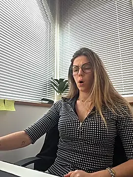 lucie mehott online show from 02-20-26, 09:55