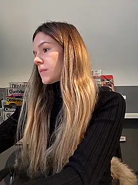 lucie mehott online show from 12-02-25, 08:27