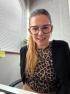 lucie mehott online show from 02-27-26, 01:44