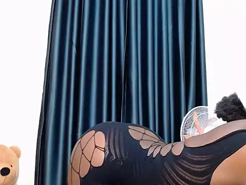 TeenieReeny online show from 11-09-25, 09:41