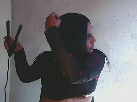 Giselabrunette25 online show from 01-25-25, 03:30