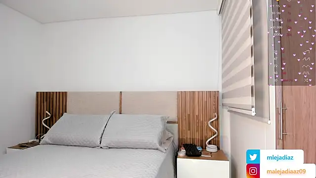 MalejaDiaz  online show from 09-29-25, 09:53