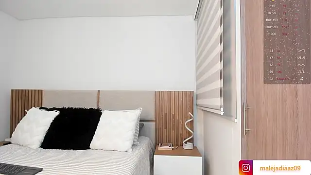 MalejaDiaz  online show from 03-24-26, 08:31