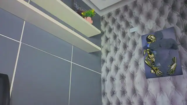 Hilary-banks online show from 09-17-25, 04:25