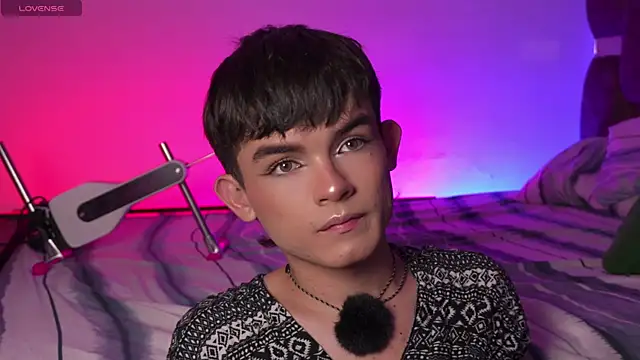 Angelo 018 online show from 10-26-25, 03:40