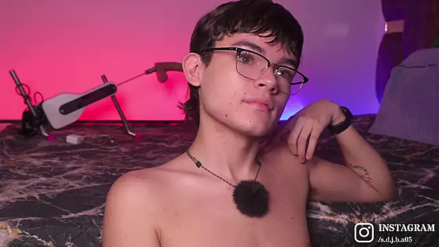 Angelo 018 online show from 11-11-25, 12:33