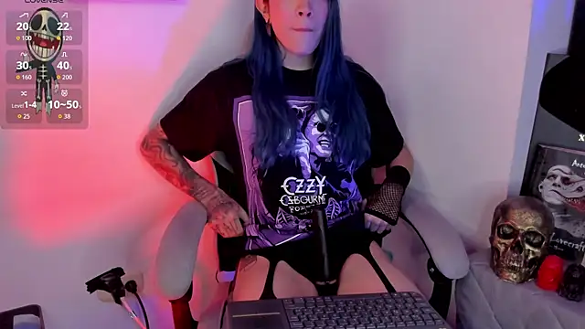 Snapshot of sofi_pretty_uwu- chatting on 06-23-26, 02:31 sofi pretty uwu- online show from 06-23-26, 02:31