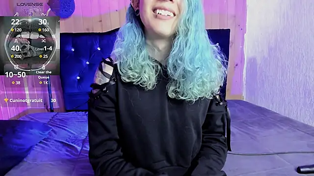 sofi pretty uwu- online show from 12-04-24, 09:01