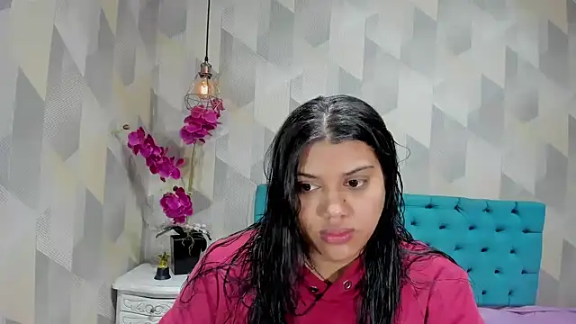 Snapshot of LindaBreeS chatting on 10-12-25, 01:23 LindaBreeS online show from 10-12-25, 01:23