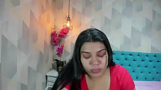 LindaBreeS online show from 07-04-26, 01:59