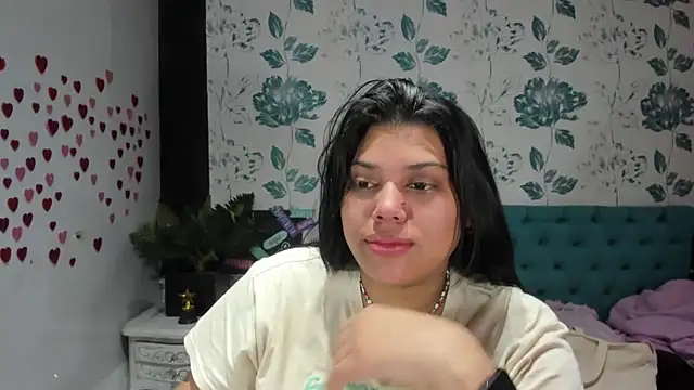 Snapshot of LindaBreeS chatting on 03-13-25, 05:39 LindaBreeS online show from 03-13-25, 05:39