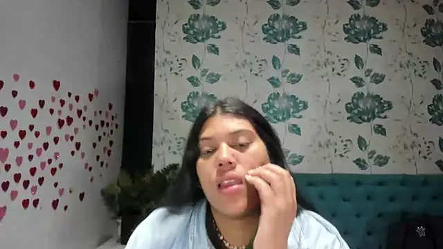 Snapshot of LindaBreeS chatting on 03-15-25, 03:06 LindaBreeS online show from 03-15-25, 03:06