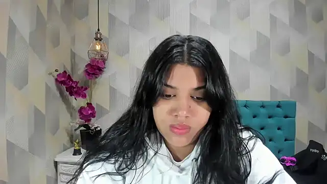 Snapshot of LindaBreeS chatting on 09-27-25, 01:39 LindaBreeS online show from 09-27-25, 01:39