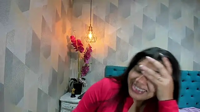 LindaBreeS online show from 06-03-26, 01:45