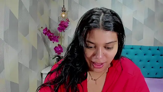 Snapshot of LindaBreeS chatting on 10-16-25, 03:42 LindaBreeS online show from 10-16-25, 03:42