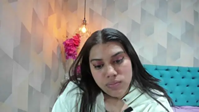LindaBreeS online show from 06-11-26, 02:25