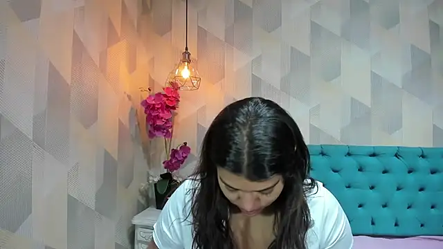 LindaBreeS online show from 06-16-26, 01:44