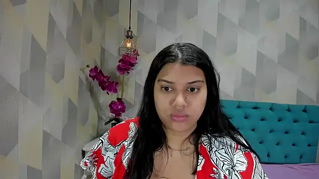 Snapshot of LindaBreeS chatting on 10-22-25, 02:05 LindaBreeS online show from 10-22-25, 02:05