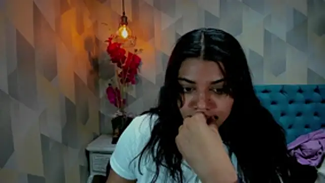 LindaBreeS online show from 03-07-26, 04:56