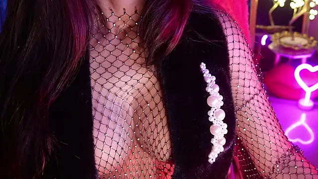 Snapshot of littledevil4511 chatting on 01-26-25, 08:36 littledevil4511 online show from 01-26-25, 08:36