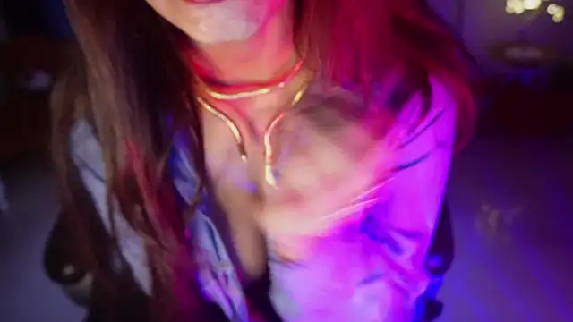 Snapshot of littledevil4511 chatting on 01-06-25, 11:18 littledevil4511 online show from 01-06-25, 11:18