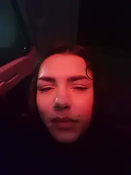 Snapshot of JolieLizz chatting on 10-11-25, 06:09 JolieLizz online show from 10-11-25, 06:09