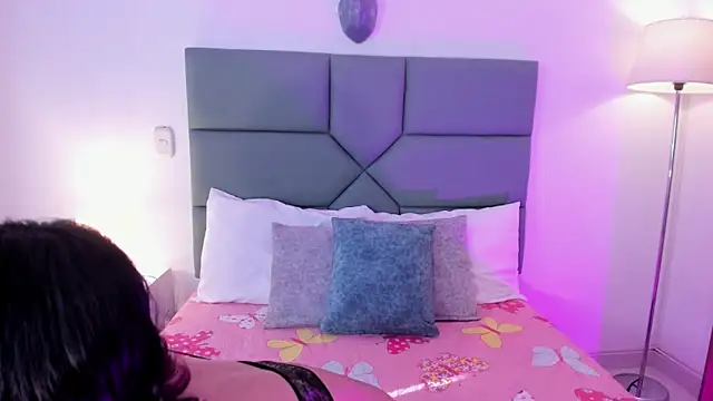 HanaWayne online show from 12-02-24, 12:13