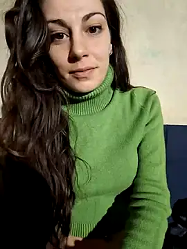 Snapshot of CoreSashaDylan chatting on 02-09-25, 10:21 CoreSashaDylan online show from 02-09-25, 10:21