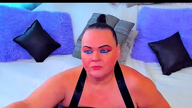 MilanaBiegert online show from 11-18-25, 09:23