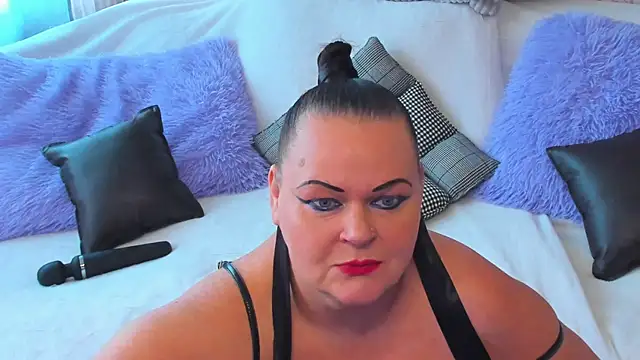 MilanaBiegert online show from 09-16-25, 07:42