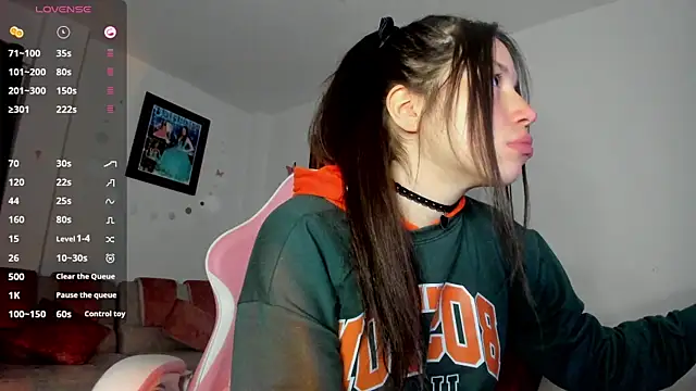 Snapshot of katty_snow chatting on 03-11-25, 12:54 katty snow online show from 03-11-25, 12:54