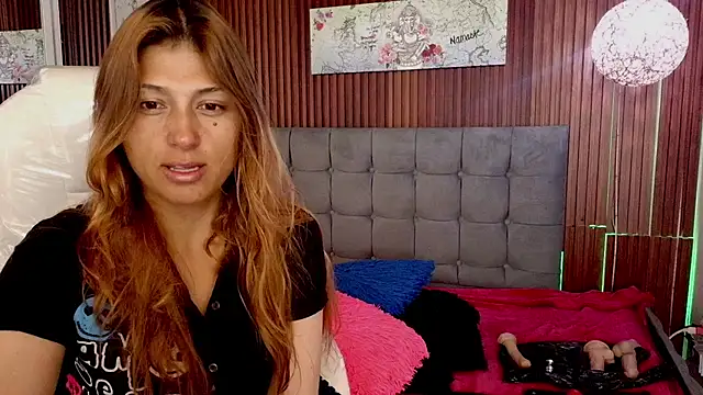Snapshot of elena_detroya chatting on 04-23-26, 12:29 elena detroya online show from 04-23-26, 12:29