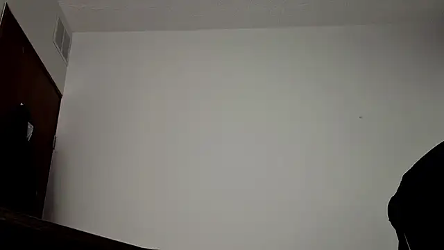 Snapshot of almma_shy chatting on 09-25-25, 01:50 almma shy online show from 09-25-25, 01:50