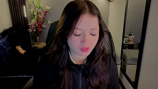 Snapshot of almma_shy chatting on 10-02-25, 01:25 almma shy online show from 10-02-25, 01:25