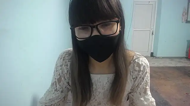 elllaaxx online show from 11-17-25, 04:16