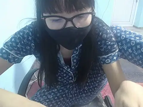 elllaaxx online show from 05-15-26, 04:10