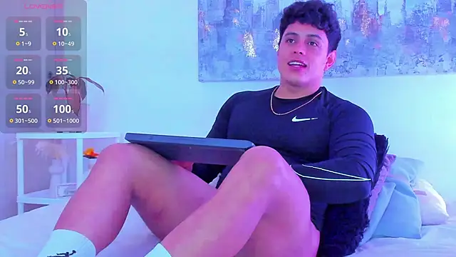 arminjones1 online show from 11-26-25, 02:44