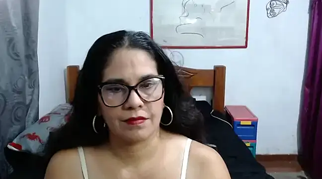 Mistresskloe01 online show from 12-02-24, 12:46